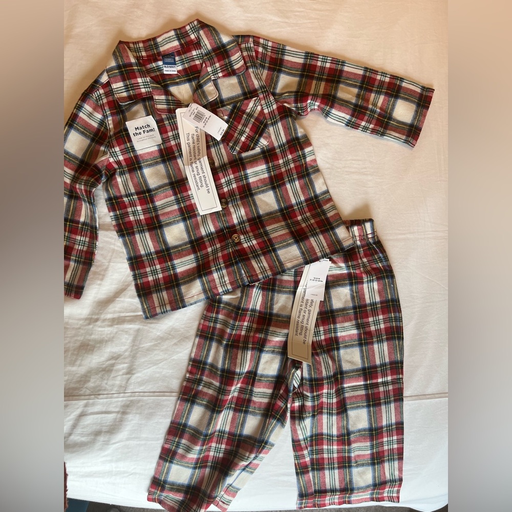 NWT Old Navy Plaid Flannel Pajamas Set - 18-24mo